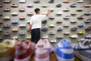 Sneaker Authenticator