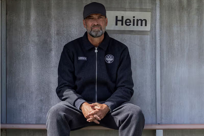 adidas Mundial Team SPZL F.C. trainer Jurgen Klopp